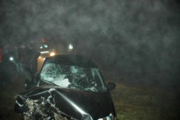 Accidentul rutier GRAV de la Târguşor, produs din pricina neatenţiei la drum - Vezi foto